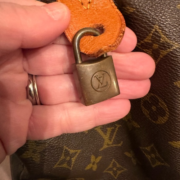 Vintage Louis Vuitton Boston 35 - Picture 13 of 13